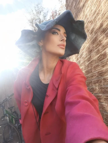 birce akalay,red coat,hat vintage,iranian,red hat,leather hat,the hat of the woman,coat color,hat retro,hat womens,gone with the wind,mary poppins,hat womens filcowy,high sun hat,lady in red,red riding hood,the hat-female,coat,ladies hat,woman's hat