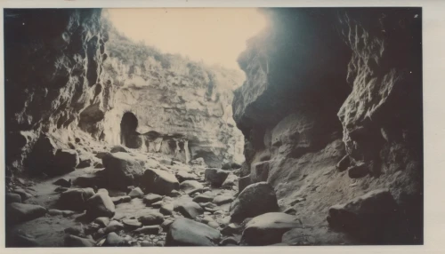 al siq canyon,cliff dwelling,the limestone cave entrance,pit cave,narrows,cave,anasazi,speleothem,qumran caves,red canyon tunnel,cave tour,caving,karst area,wadi musa,wadi dana,glacier cave,chasm,limestone cliff,lava tube,ambrotype,Photography,Documentary Photography,Documentary Photography 03