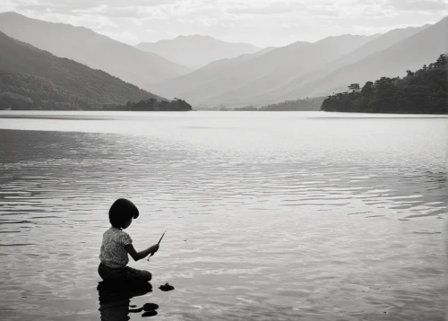 boy praying,monopod fisherman,lago grey,hintersee,man praying,praying woman,casting (fishing),woman praying,contemplation,lake annecy,people fishing,alpsee,lakeside,girl praying,woman playing,almochsee,lake lucerne,rock fishing,angling,girl on the river,Photography,Black and white photography,Black and White Photography 02