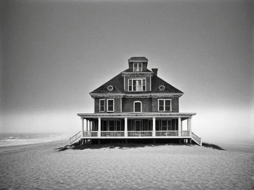 beach house,beachhouse,dunes house,beach hut,lonely house,summer house,stilt house,lifeguard tower,wooden house,bodie island,fisherman's house,doll's house,witch house,house of the sea,winter house,creepy house,stieglitz,matruschka,housetop,snow house,Photography,Black and white photography,Black and White Photography 10