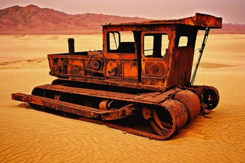 caterpillar gypsy,land vehicle,road roller,tracked dumper,desert racing,all-terrain vehicle,all terrain vehicle,heavy machinery,capture desert,rust truck,construction vehicle,sand road,tracks in the sand,bulldozer,six-wheel drive,steam roller,libyan desert,stagecoach,rolling stock,dirt mover,Art,Classical Oil Painting,Classical Oil Painting 30