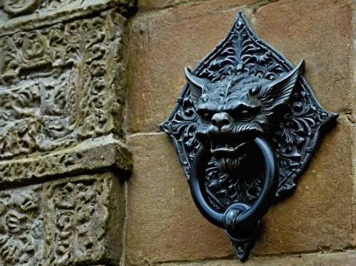 door knocker,carved wall,gargoyles,gargoyle,carvings,stone carving,wall plate,lion capital,door handle,carved wood,iron gate,sconce,stonework,head plate,escutcheon,bonnet ornament,garuda,church door,wall decoration,iron door,Illustration,Vector,Vector 04