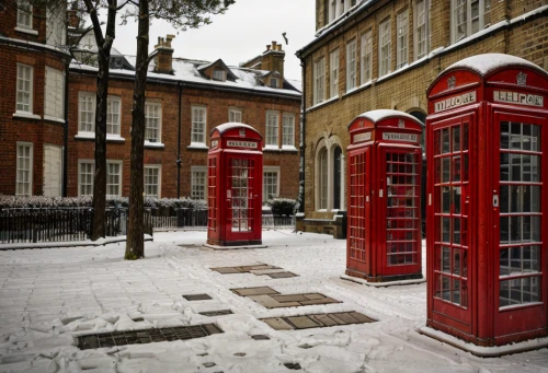 telephone booth,london,phone booth,london buildings,city of london,payphone,great britain,post box,british,newspaper box,letter box,united kingdom,pay phone,old street,postbox,beautiful buildings,landline,england,courier box,westminster palace