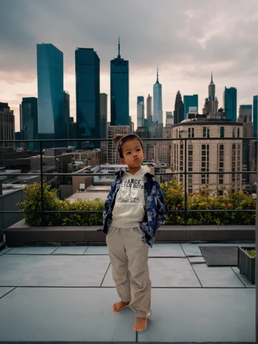 hudson yards,brooklyn,jersey city,bronx,city youth,top of the rock,harlem,1wtc,1 wtc,photographing children,city life,rooftops,highline,wtc,big apple,city ​​portrait,rooftop,above the city,newyork,new york