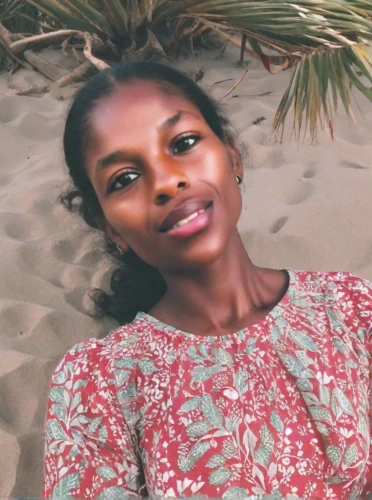 nigeria woman,african woman,girl on the dune,beach background,ethiopian girl,african,hosana,angolans,maria bayo,cameroon,benin,namib,afar tribe,kenya,singing sand,desert rose,senegal,sand,eritrea,kenyan