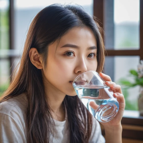 drinking glass,sip,two glasses,water glass,drinking glass summer,drinking water,drinking glasses,a glass of,empty glass,an empty glass,glass of milk,uji,drinking bottle,salt glasses,woman drinking coffee,青龙菜,mineral water,glass mug,glass cup,girl with cereal bowl,Photography,General,Natural