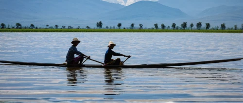 inle lake,srinagar,fishermen,backwaters,bangladesh,people fishing,ganga,pakistan,nomadic people,chitwan,ganges,water transportation,nepal,india,khanpur,fishing float,row boat,gondolas,canoeing,karakoram,Photography,Black and white photography,Black and White Photography 04