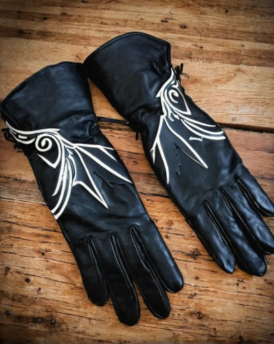 bicycle glove,formal gloves,gloves,evening glove,batting glove,latex gloves,glove,motorcycle accessories,safety glove,soccer goalie glove,football glove,golf glove,hand-made,skeleton hand,lacrosse glove,medical glove,old hands,giant hands,bicycle clothing,hand-painted,Illustration,Black and White,Black and White 33