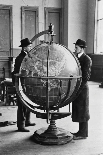 terrestrial globe,yard globe,orrery,globe,robinson projection,globes,globe trotter,the globe,world clock,christmas globe,spherical image,northern hemisphere,globetrotter,planisphere,copernican world system,magnetic compass,armillary sphere,world war ii,map of the world,hemisphere,Art,Artistic Painting,Artistic Painting 33