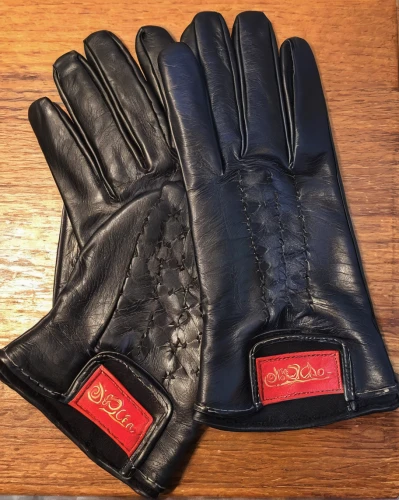 formal gloves,bicycle glove,gloves,batting glove,evening glove,glove,soccer goalie glove,football glove,leather texture,safety glove,leather goods,black leather,golf glove,latex gloves,leather,wear and tear,hand-made,motorcycle accessories,weatherproof,maserati 6cm,Illustration,Japanese style,Japanese Style 05