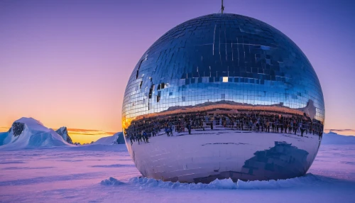 the polar circle,ice planet,the globe,ice ball,south pole,globe,snow globe,glass sphere,a ball in the snow,frozen bubble,crystal egg,arctic antarctica,ice hotel,snowhotel,planetarium,snow globes,antarctica,snowglobes,igloo,swiss ball,Conceptual Art,Daily,Daily 27