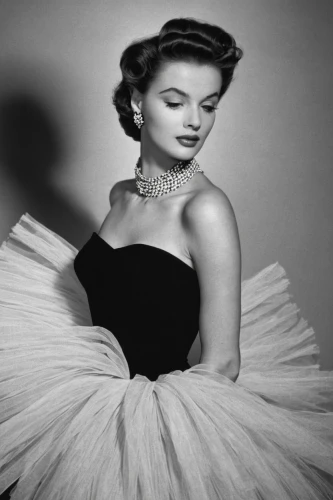 katherine hepburn,gene tierney,jean simmons-hollywood,hepburn,jane russell-female,hoopskirt,grace kelly,ingrid bergman,olivia de havilland,gena rolands-hollywood,natalie wood,vintage 1950s,audrey hepburn,audrey hepburn-hollywood,vintage fashion,50's style,jane russell,marylyn monroe - female,evening dress,audrey,Photography,Documentary Photography,Documentary Photography 36