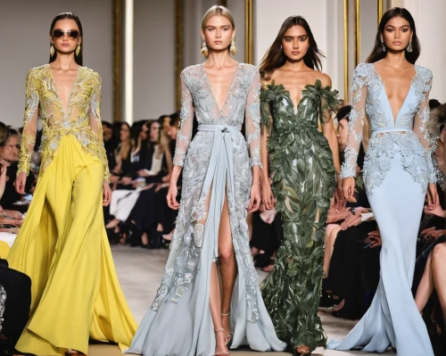 versace,trend color,runways,tisci,runway,menswear for women,wedding dresses,mannequins,dresses,jumpsuit,embellishments,thymes,haute couture,fashion design,mannequin silhouettes,daffodils,women fashion,belvedere,pastels,fashion designer,Conceptual Art,Daily,Daily 33