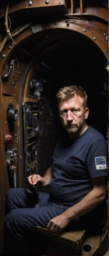 mechanic,aquanaut,engine room,daniel craig,iss,konstantin bow,car mechanic,auto mechanic,tom-tom drum,skipper,repairman,astronautics,helicopter pilot,submarine chaser,bearing compass,maintenance,changing the oil,autoclave,mri machine,semi-submersible,Conceptual Art,Daily,Daily 22