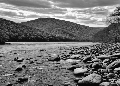 mountain river,raven river,river cooter,glendalough,huka river,potomac river,a river,rio grande river,river landscape,braided river,river,soapstone,upper derwent valley,paine national park,inlet,upper water,appalachian trail,hudson river,danube gorge,river view,Illustration,Black and White,Black and White 14