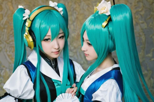 vocaloid,hatsune miku,miku,jinrikisha,cosplay image,anime japanese clothing,two girls,doll looking in mirror,green and blue,emerald sea,anime 3d,beautiful girls with katana,blue green,duo,cosplay,mahjong,shinkiari,blue and green,teal blue asia,reizei,Art,Classical Oil Painting,Classical Oil Painting 07