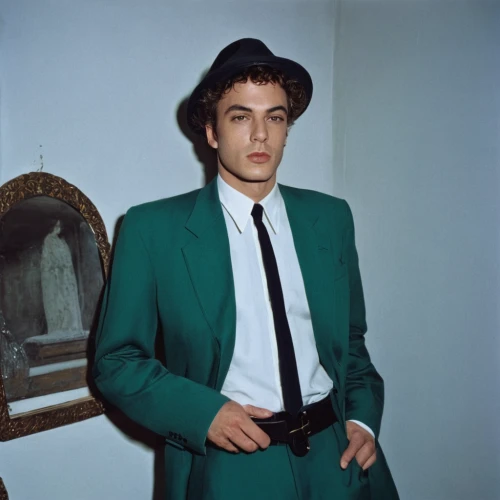 elvis presley,green jacket,elvis,vintage boy,1960's,60s,60's icon,bellboy,beret,frank sinatra,fedora,model years 1960-63,gentleman icons,the suit,stetson,trilby,pork-pie hat,13 august 1961,1965,50's style,Photography,Fashion Photography,Fashion Photography 20