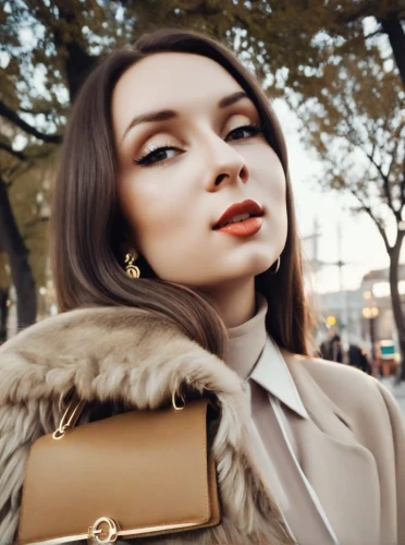 sofia,samara,vogue,round autumn frame,bjork,fashion street,women's accessories,cruella de ville,women fashion,city ​​portrait,eurasian,retro woman,business woman,autumn mood,fur,autumnal,cruella,klyuchevskaya sopka,arbat street,fabulous