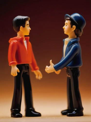an argument over toys,handshaking,arguing,miniature figures,handshake,accusing,argument,shaking hands,salt and pepper shakers,confrontation,shake hands,establishing a business,shake hand,negotiation,accuse,wooden figures,play figures,collectible action figures,decision-making,fist bump,Unique,3D,Toy