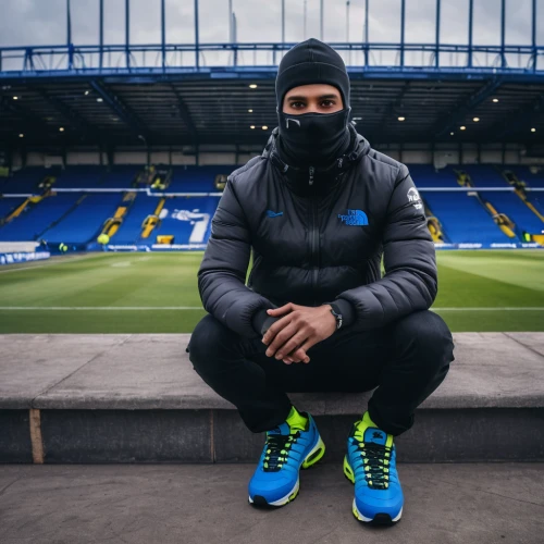 masked man,ffp2 mask,balaclava,hooded man,the trainer,hazard,women's football,bird box,the warrior,tracksuit,weatherproof,high-visibility clothing,the drip,wearing a mandatory mask,winter sport,tactical,the cold season,not cold,bane,freezing,Photography,General,Natural