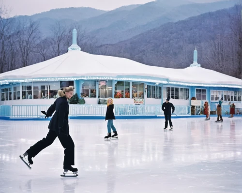 ice rink,skating rink,ice skate,ice skating,figure skate,ice skates,woman free skating,synchronized skating,figure skater,rink bandy,winter sports,ice dancing,winter sport,figure skating,long track speed skating,speed skating,pyeongchang,sochi,inline skating,skating,Photography,Black and white photography,Black and White Photography 09