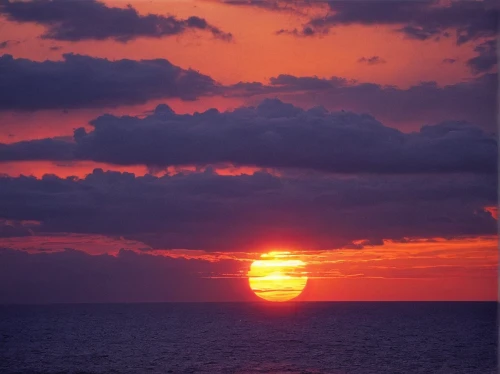 tramonto,coast sunset,philippine sea,sunset,aegean sea,pink dawn,setting sun,sun cloud sea stromboli volcano,atmosphere sunrise sunrise,sun of jamaica,red sky,red sun,the mediterranean sea,caribbean sea,eventide,sunrise,sun and sea,orange sky,indian ocean,splendid colors,Photography,Black and white photography,Black and White Photography 13