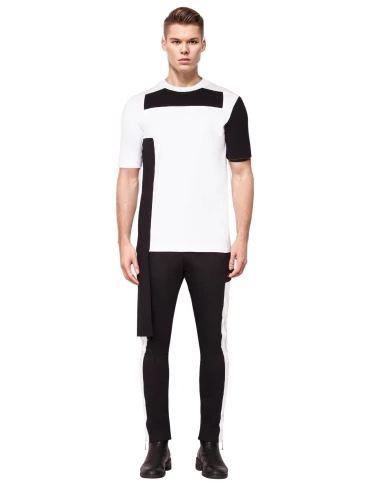 long-sleeved t-shirt,martial arts uniform,long underwear,isolated t-shirt,sportswear,rugby short,one-piece garment,sports uniform,garment,sports gear,central stripe,bicycle clothing,apparel,sports jersey,spacesuit,product photos,long-sleeve,jogger,athletic,football gear