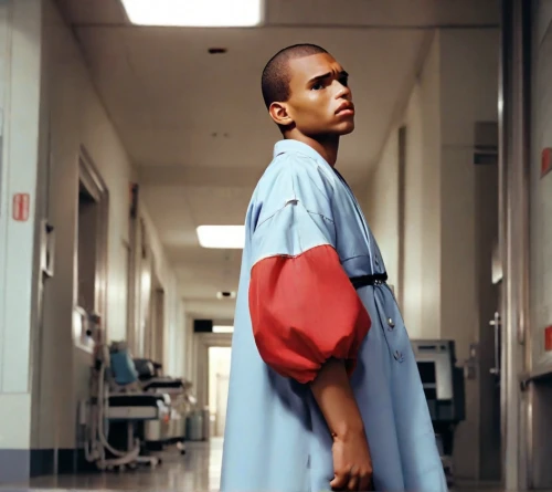 hospital gown,emergency room,parkland,doctor bags,patient,chemotherapy,nurse,hospital,health care workers,oncology,surgeon,medical care,bowling ball bag,eleven,health care,patients,medical bag,male nurse,buddhist monk,red bag