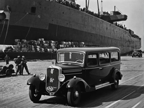 troopship,baltimore clipper,ford model aa,fiat elba,volkswagen delivery,volvo pv444/544,ford cargo,cadillac calais,volkswagen type 14a,m35 2½-ton cargo truck,racing transporter,1940,arthur maersk,škoda 100,tatra 613,gaz-m20 pobeda,ocean liner,packard four hundred,ss rotterdam,car ferry,Photography,Black and white photography,Black and White Photography 10