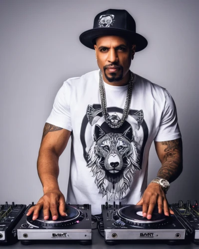 dj,dj equipament,deejay,hip hop music,disc jockey,disk jockey,hip hop,hip-hop,hiphop,skeezy lion,hard mix,jeep dj,cdj,pioneer,electronic music,ice cube tray,blogs music,controller jay,hip-hop dance,high-wire artist,Illustration,American Style,American Style 01