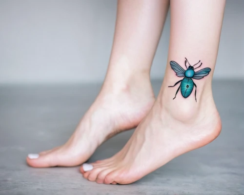 delicate insect,lotus tattoo,flying insect,ladybug,temporary tattoo,two-point-ladybug,winged insect,lady bug,butterfly floral,ladybird,flower fly,butterfly,glass wing butterfly,six spot burnet moth,body art,dragon-fly,butterfly wings,blue wooden bee,pollinator,cupido (butterfly),Illustration,Children,Children 06