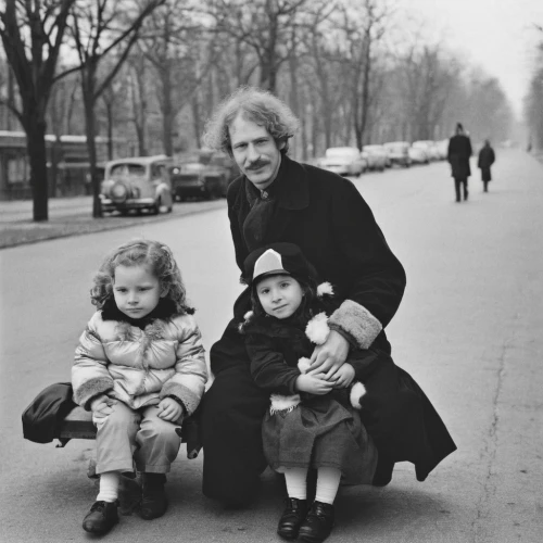 parents with children,erich honecker,1973,1971,vintage children,grandchildren,mother and grandparents,queen-elizabeth-forest-park,1967,grandparents,parents and children,father with child,herring family,walk with the children,1965,1982,harmonious family,mulberry family,parsley family,1952,Photography,Black and white photography,Black and White Photography 03