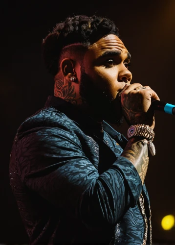 abel,royce,austin 12/6,live performance,novelist,mic,toronto,alkaline,jellyroll,rapper,keith-albee theatre,badlands,rapping,atlanta,euro cent,milwaukee,solo entertainer,vocal,microphone,music artist,Conceptual Art,Oil color,Oil Color 07