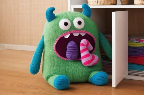 stuff toy,plush figure,dog toy,pocket monster,plush toy,stuffed toy,child monster,dog chew toy,worm apple,plush toys,pellworm,cudle toy,soft toy,child's toy,dog toys,toothbrush holder,microbe,worm,cuddly toy,cuddly toys,Conceptual Art,Daily,Daily 03