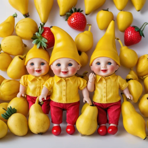 marzipan figures,banana family,kewpie dolls,pome fruit family,yellow peppers,nanas,arrowroot family,gnomes,scandia gnomes,kewpie doll,mustard and cabbage family,gnomes at table,corn kernels,yellow turnip,marzipan potatoes,doll figures,sweet corn,yellow beets,cashew family,bananas,Photography,General,Natural