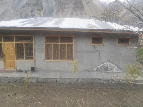 winter house,chaumukkha mandir,traditional building,cooling house,snow shelter,mountain hut,snow roof,monte rosa hut,natural stone,slate roof,build by mirza golam pir,alpine hut,korean village snow,rough plaster,facade insulation,snow house,golden pavilion,stone house,cultural site,manakish