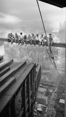 ironworker,aerial passenger line,steel construction,loading cranes,danger overhead crane,cable cars,window washer,willis tower,cablecar,bungee jumping,34 meters high,zipline,falling objects,sky train,loading crane,skycraper,abseiling,crane boom,high-wire artist,container cranes
