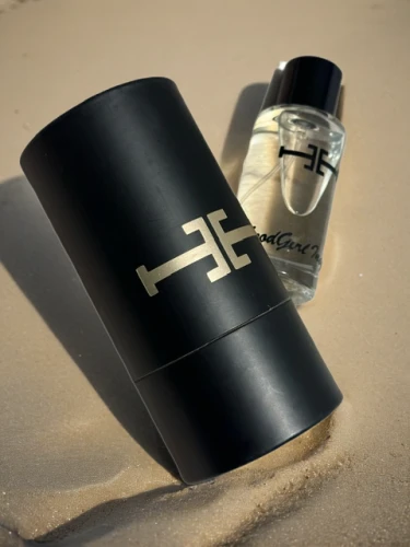 sand timer,flask,high-dune,message in a bottle,aftershave,perfume bottle,beach defence,black water,drift bottle,turtle ship,vacuum flask,montblanc,flasks,canister,cocktail shaker,poison bottle,white sand,flagon,coconut perfume,dune sea