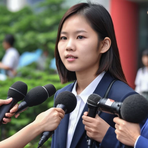 student with mic,tv reporter,sports commentator,samcheok times editor,newscaster,malaysia student,journalist,shenzhen vocational college,newsreader,announcer,mic,channel marketing program,public speaking,news conference,ngo hiang,interview,fridays for future,phuquy,spokesperson,television presenter,Photography,General,Realistic