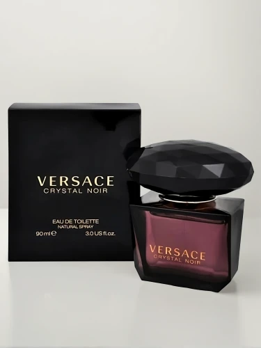 versace,face cream,fragrance,tuberose,christmas scent,skin cream,beauty product,isolated product image,parfum,home fragrance,black rose hip,tanacetum balsamita,packaging,product photos,commercial packaging,natural perfume,vercascatal,aftershave,venera,face care