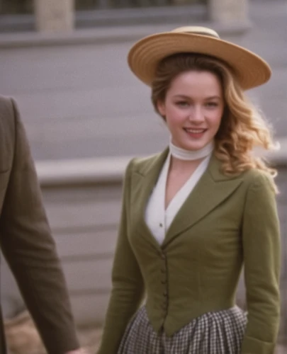 maureen o'hara - female,1950s,vintage man and woman,vintage boy and girl,1940s,gone with the wind,shirley temple,vintage fashion,1950's,1940 women,merilyn monroe,vintage 1950s,vintage clothing,lillian gish - female,ford prefect,clue and white,vintage women,gena rolands-hollywood,british actress,1952,Photography,General,Cinematic