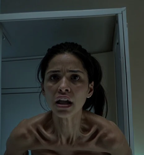 scared woman,scary woman,district 9,head woman,alien,muscle woman,constipation,the morgue,figure 0,phobia,mutant,shaving,stressed woman,human body,abduction,the girl in the bathtub,a wax dummy,push up,dermatology,female doctor