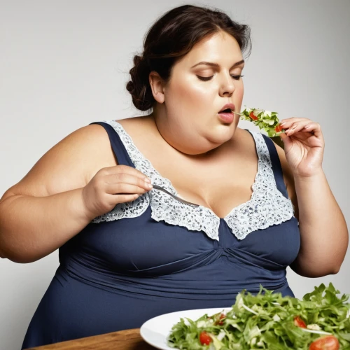 woman eating apple,diet icon,plus-size model,weight control,lifestyle change,plus-size,keto,women's health,mediterranean diet,calorie,gordita,high fat foods,food spoilage,low carb,diet,healthy eating,fat loss,dietetic,food intake,weight loss,Photography,Documentary Photography,Documentary Photography 05
