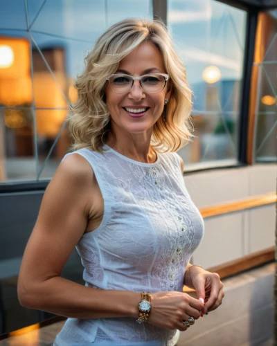 social,with glasses,vision care,reading glasses,silver framed glasses,garanaalvisser,rosa khutor,orlova chuka,greta oto,anna lehmann,auto show zagreb 2018,rhonda rauzi,sighetu marmatiei,jungfau maria,glasses,tasmiarka,women in technology,watzmannfrau,ski glasses,simone simon,Photography,General,Natural