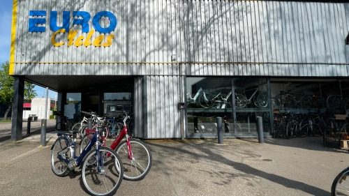 euro sign,euro pallets,euro,obike munich,euros,espoo,euro pallet,bike land,eur,fahrrad,eurovans,e bike,euro cent,euforbia,eurohound,20 euro,50 euro,enduro,euro crisis,autohandel