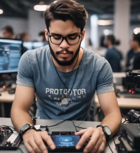hardware programmer,connectcompetition,projectionist,pro 50,man with a computer,connect competition,computer freak,pro,pro 40,crypto mining,procyon,programmer,fractal design,computer program,lan,professional,project manager,dj,engineer,production,Photography,Natural