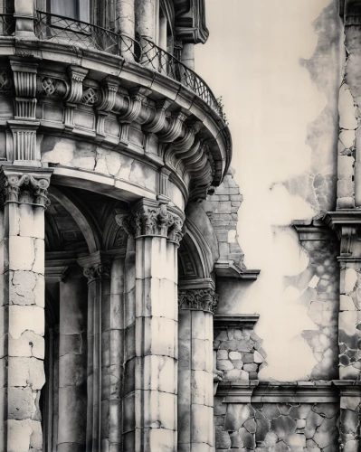 old architecture,ancient roman architecture,architectural detail,medieval architecture,doge's palace,ancient buildings,luxury decay,antiquity,classical architecture,ephesus,old havana,ruin,pointed arch,details architecture,entablature,ruins,gothic architecture,columns,facades,ghost castle,Photography,General,Realistic