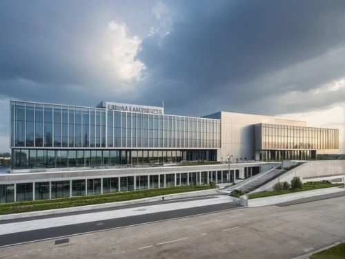 biotechnology research institute,new building,glass facade,office building,mclaren automotive,company headquarters,corporate headquarters,kettunen center,data center,new city hall,office buildings,modern office,chancellery,modern building,company building,assay office,autostadt wolfsburg,supreme administrative court,business school,danube centre,Photography,General,Realistic