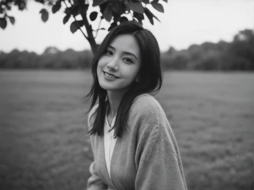 phuquy,rou jia mo,vietnamese woman,bia hơi,xuan lian,songpyeon,kaew chao chom,xiangwei,cao lầu,asian woman,shuai jiao,su yan,miyeok guk,xiaochi,black and white photo,siu mei,vietnamese,xizhi,chạo tôm,chả lụa