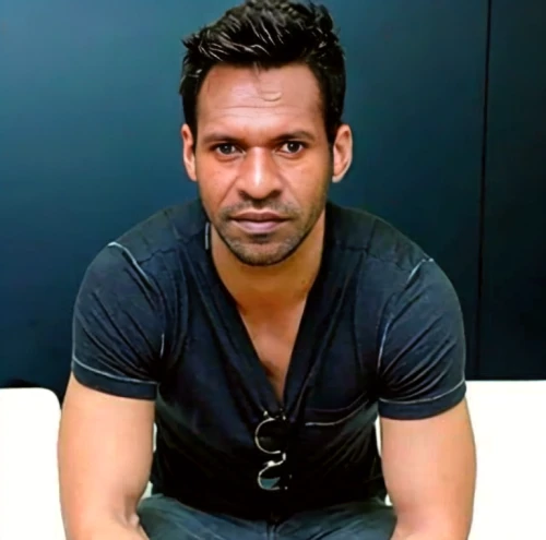 mahendra singh dhoni,sachin tendulkar,indian celebrity,hyderabad,devikund,thavil,indian,kabir,film actor,upma,social,sambar,actor,cricketer,bhajji,dhansak,kutia,amitava saha,male person,mass